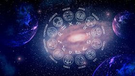 Horoscopul lunii noiembrie 2023 aduce cea mai bună perioadă pentru trei zodii! Iată cine sunt norocoșii